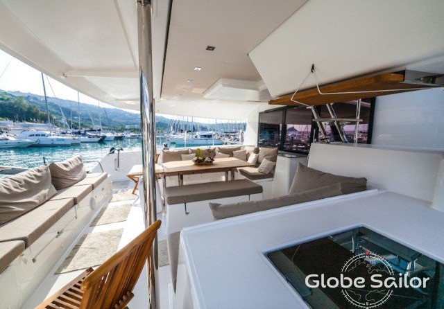 Fountaine Pajot Saba 50