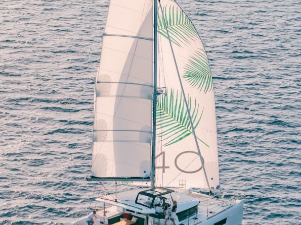 Lagoon 40