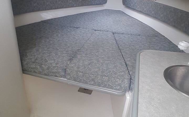 Robalo 2640 walkaround