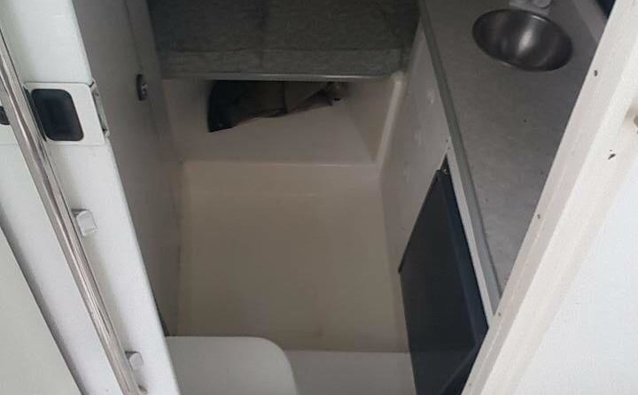 Robalo 2640 walkaround