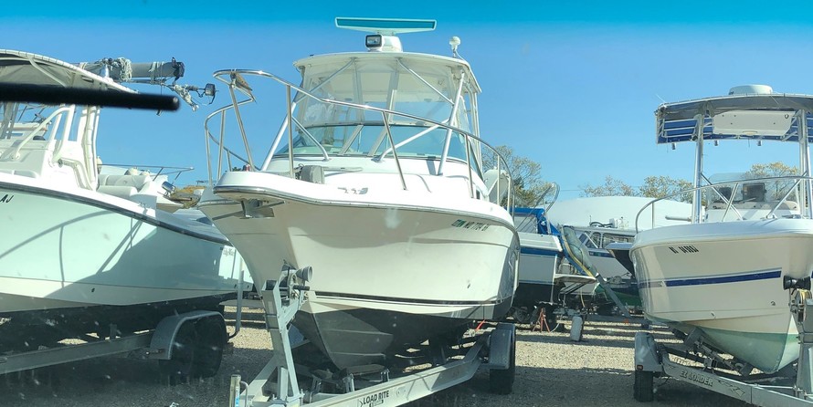 Robalo 2640 walkaround