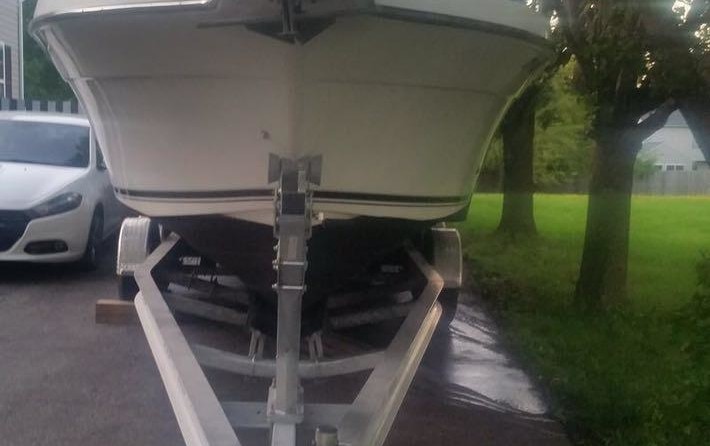 Robalo 2640 walkaround