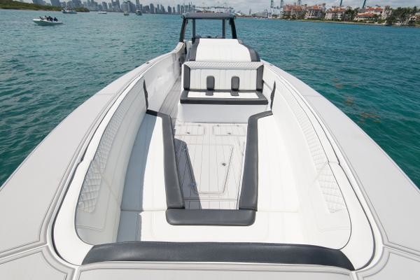 Custom CSR Powerboats V53