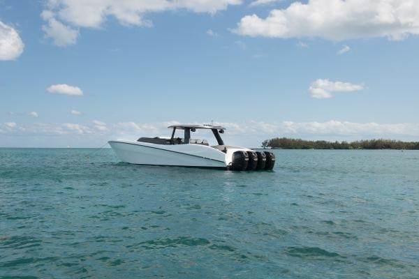 Custom CSR Powerboats V53