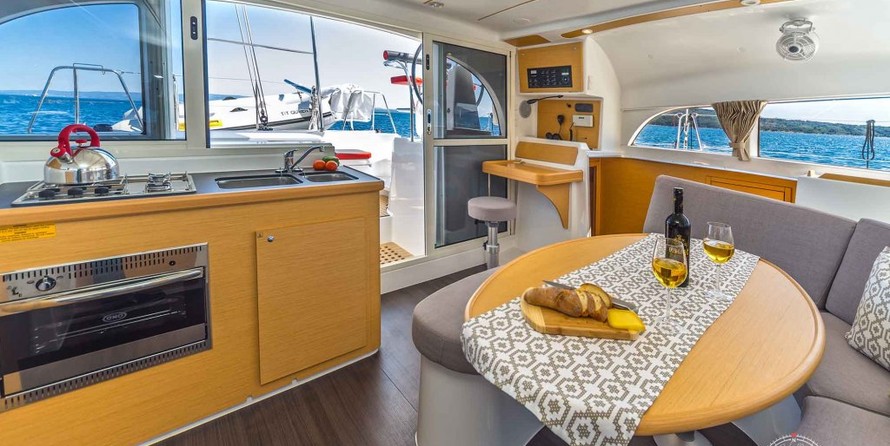 Lagoon 380
