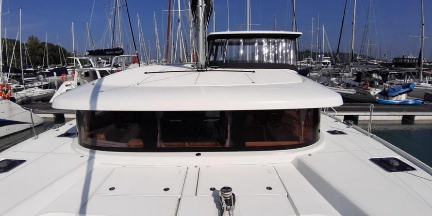 Lagoon 42