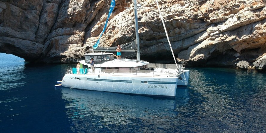 Lagoon 450 SporTop
