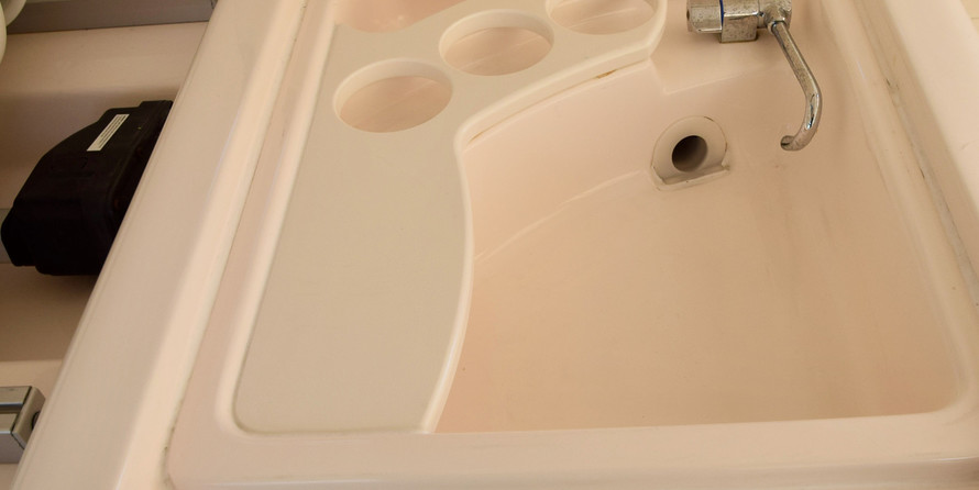 Tiara Yachts Express