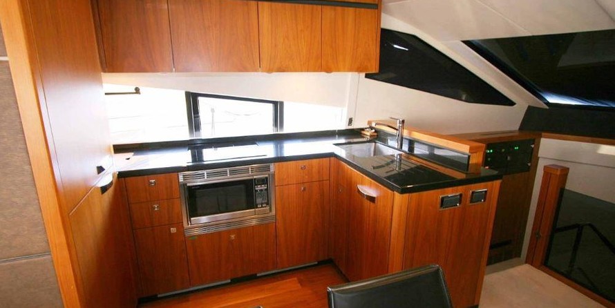 Sunseeker 63 Manhattan