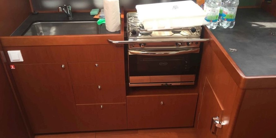 Beneteau Oceanis 41.1