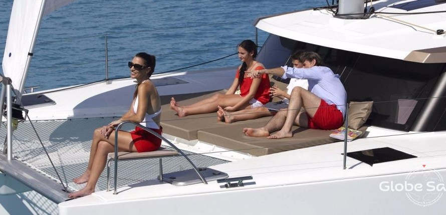 Fountaine Pajot Lucia 40