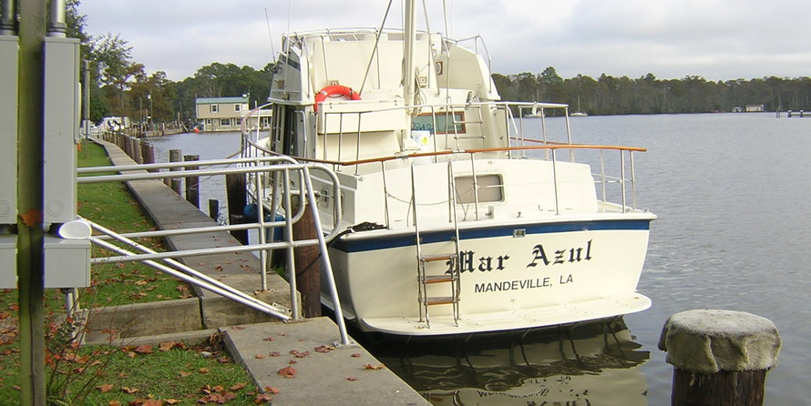 Hatteras 42 LRC