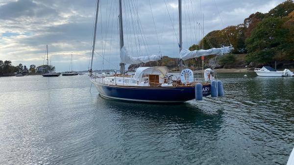 Hinckley Bermuda 40 MK III Yawl