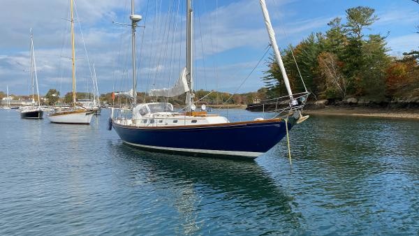 Hinckley Bermuda 40 MK III Yawl