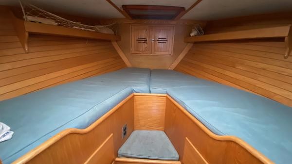 Hinckley Bermuda 40 MK III Yawl