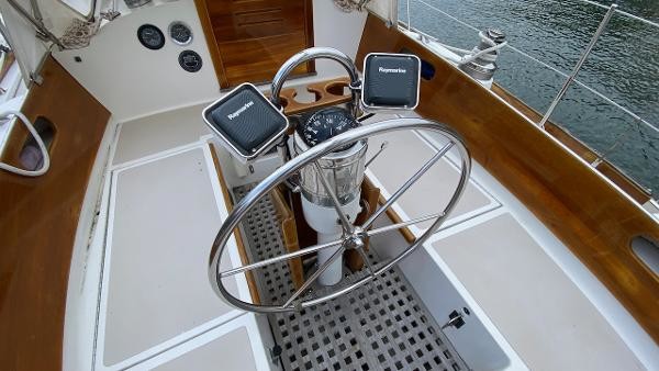 Hinckley Bermuda 40 MK III Yawl