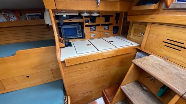 Hinckley Bermuda 40 MK III Yawl