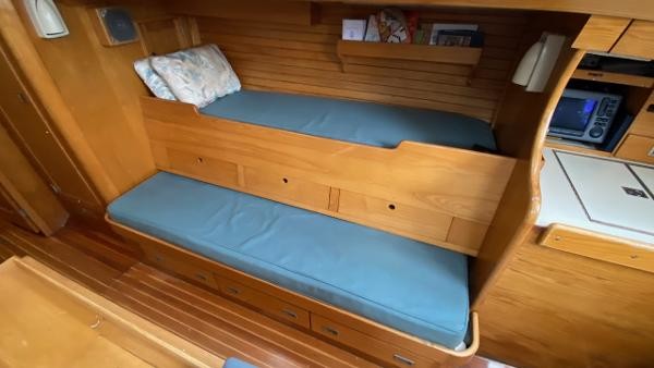 Hinckley Bermuda 40 MK III Yawl