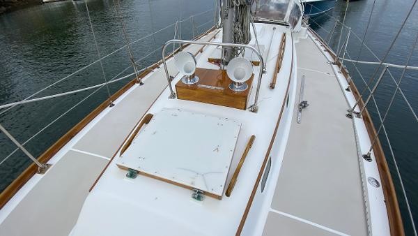 Hinckley Bermuda 40 MK III Yawl
