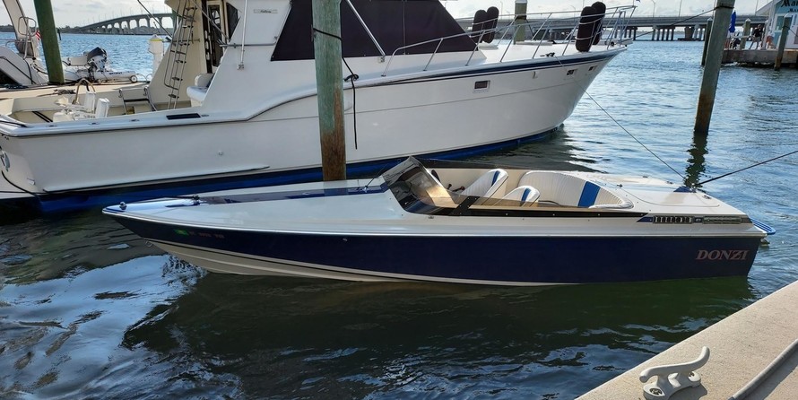 Hatteras Sport Fish Convertible