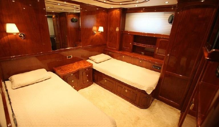 Motorsailer Custom