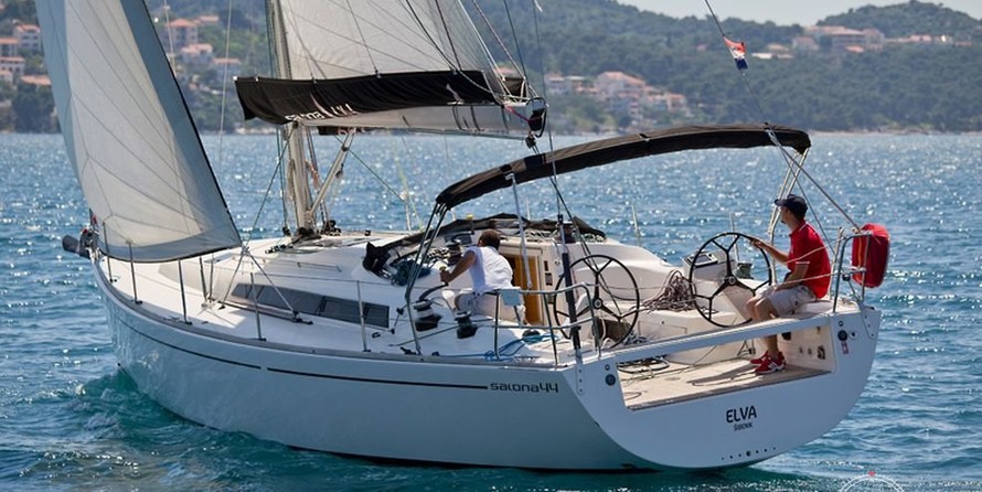 Salona 44