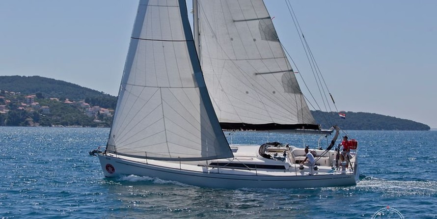 Salona 44