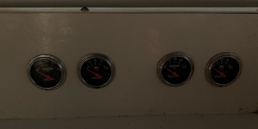 Euroship custom build de luxe motor 2000