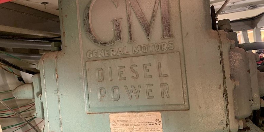 Euroship custom build de luxe motor 2000