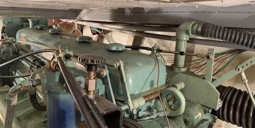 Euroship custom build de luxe motor 2000