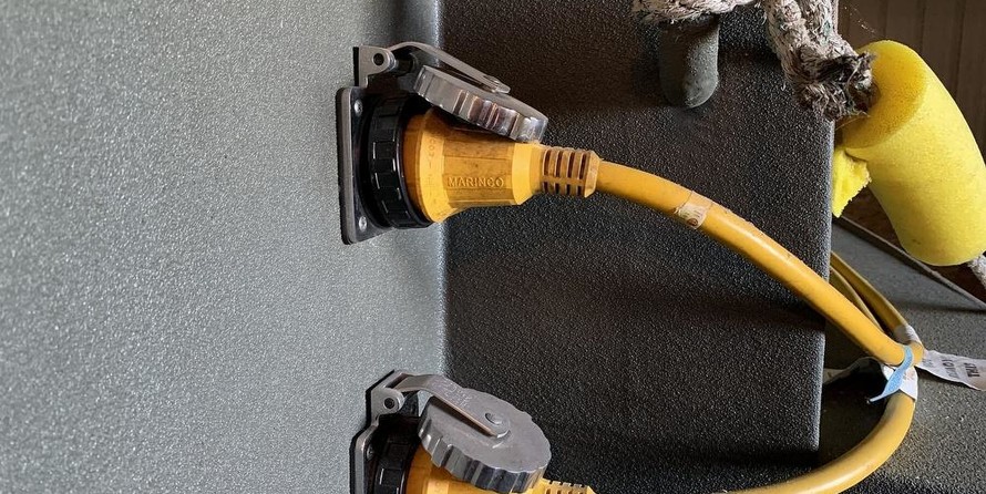 Euroship custom build de luxe motor 2000