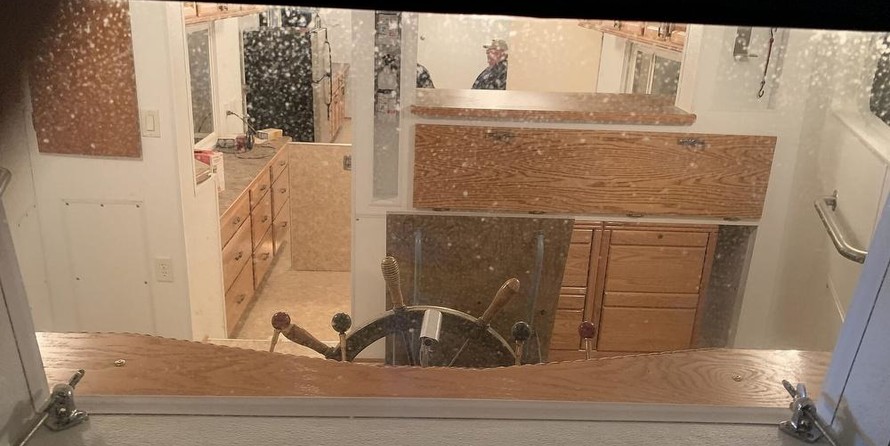 Euroship custom build de luxe motor 2000