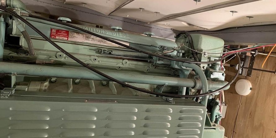 Euroship custom build de luxe motor 2000