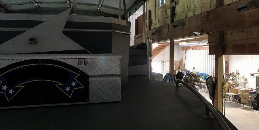 Euroship custom build de luxe motor 2000