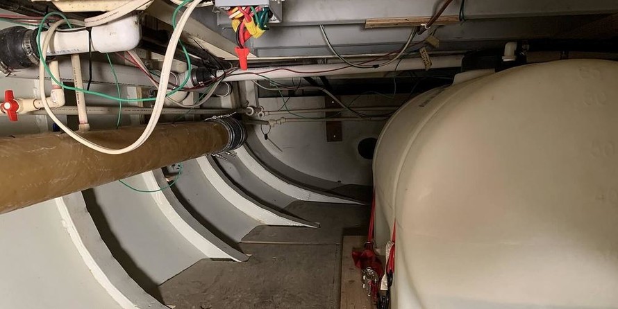 Euroship custom build de luxe motor 2000