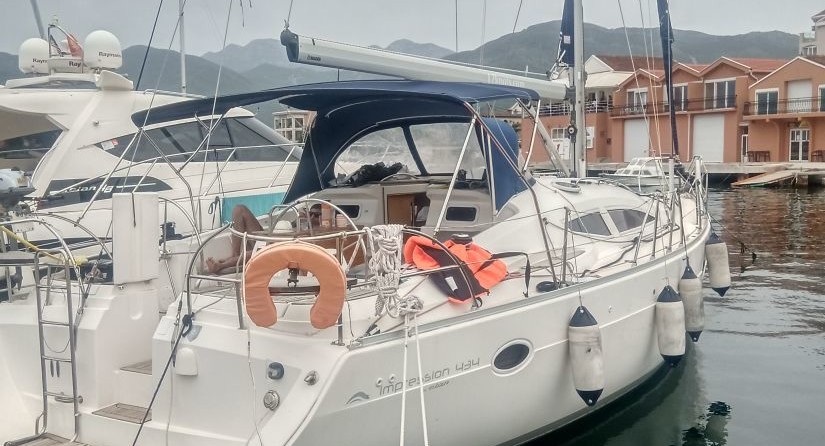 Парусная яхта Elan 434