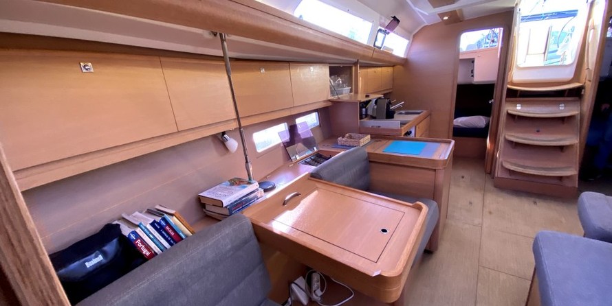 Dufour 410 Grand Large