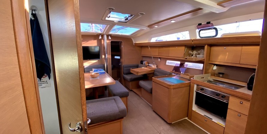 Dufour 410 Grand Large