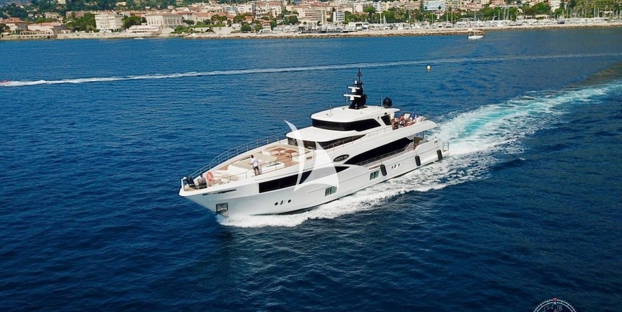 Majesty Yachts 100