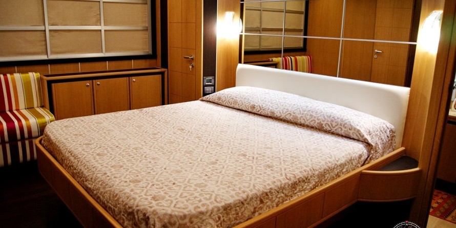 Abacus Marine 70 Fly