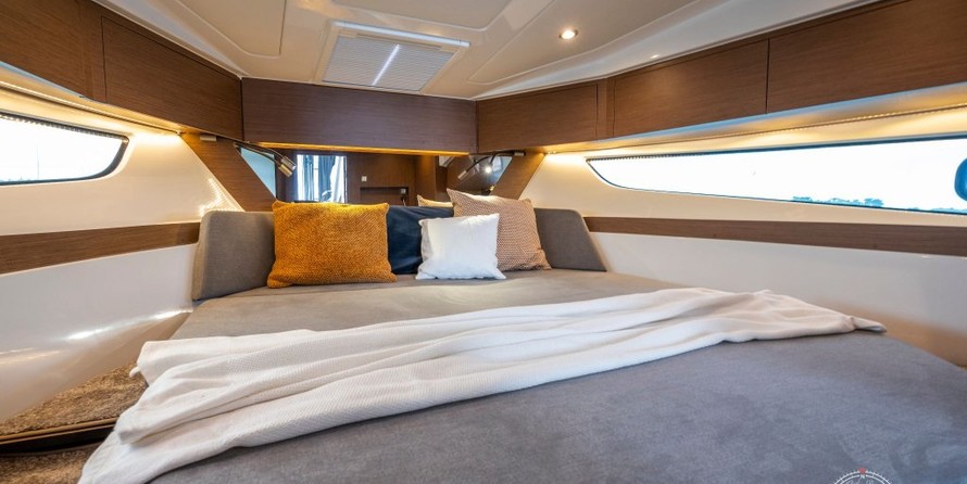 Beneteau Antares 11 OB