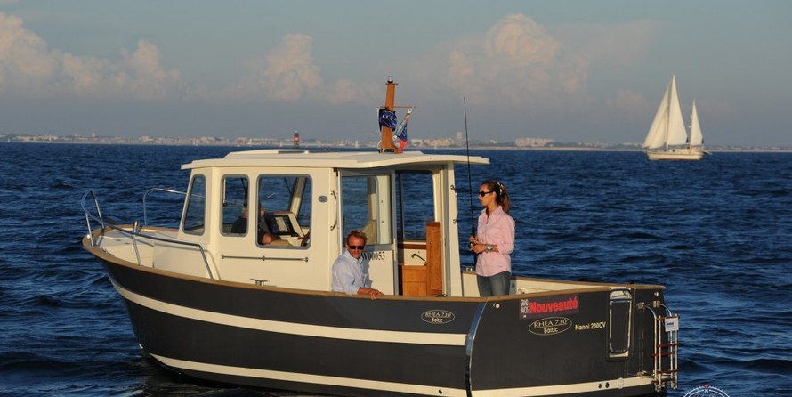 Rhea 730 Timonier