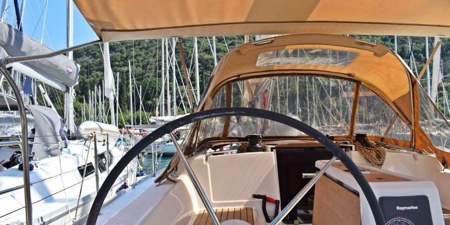 Dufour 350 Grand Large