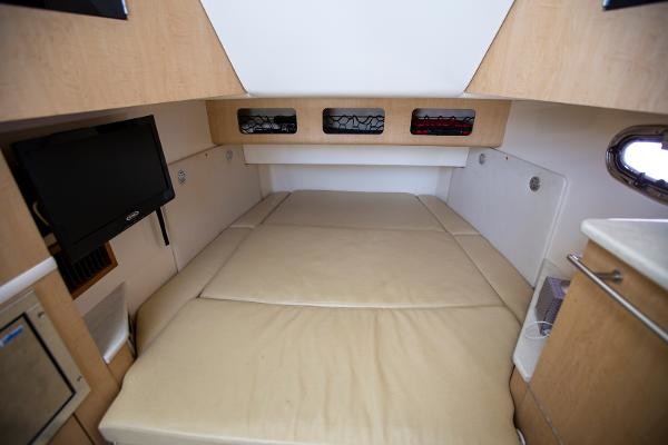 Boston Whaler 370 Outrage