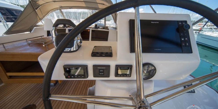 Dufour 520 Grand Large