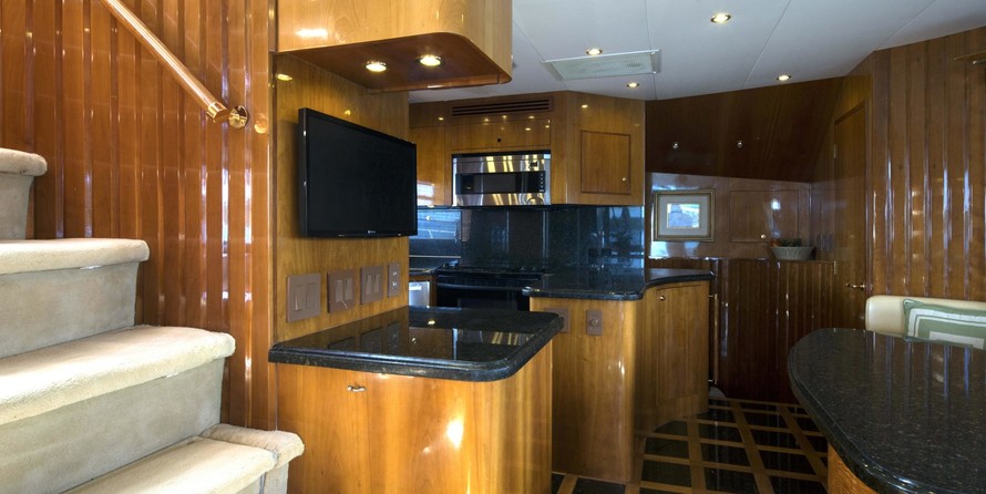 Hatteras 77 Convertible