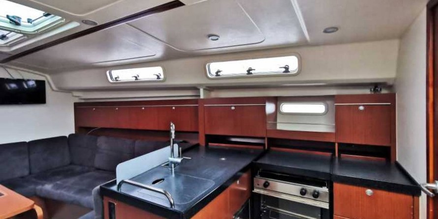 Hanse 415