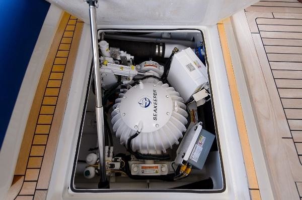 Maverick Yachts Costa Rica 48