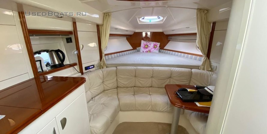 Pershing 37