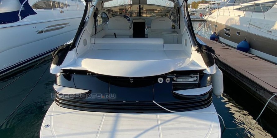 Pershing 37